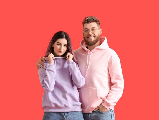 Bluzy z indywidualnie przygotowanym nadrukiem – to buduje zespół