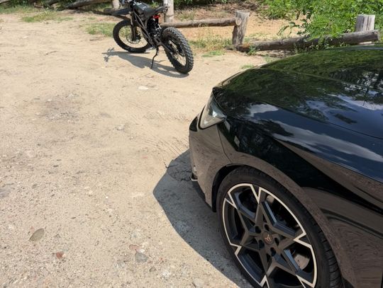 Elektryczny „rower” z mocą motocykla. 31-latek odpowie przed sądem