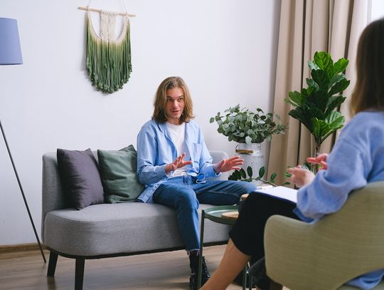 EMDR – nowa metoda leczenia traumy i stanów lękowych – na czym polega?