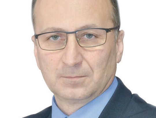 FELIETON. Dziwię się... Impreza albo  książka...