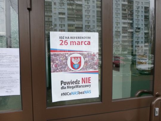 FELIETON.  Samorząd zawłaszczony czyli Pac wart pałaca