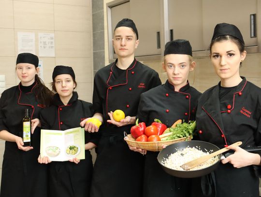 GOLĄDKOWO. Kształcimy menedżerów gastronomii