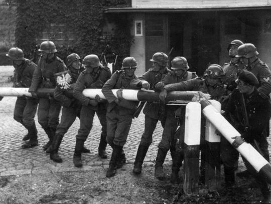 HISTORIA. 8 dekad po wojnie Polacy to najbardziej straumatyzowany naród świata