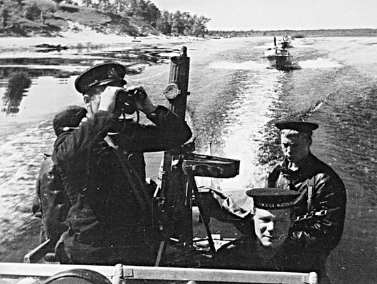 HISTORIA. Desant na Serock. Flotylla Dnieprzańska na Bugu i Narwi 1944 – 1945  - CZĘŚĆ I