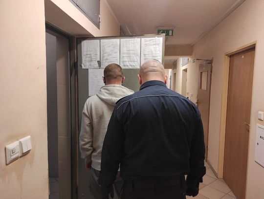 JABŁONNA. Dokonał rozboju i wpadł chwilę po nim