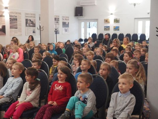 JABŁONNA. Dzień Pluszowego Misia w Gminnej Bibliotece