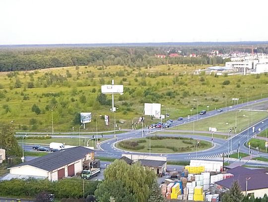 JABŁONNA. Leroy Merlin na działce PAN-u