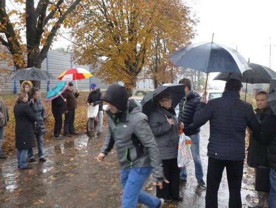 JABŁONNA. Petycja Sołtysa w sprawie przebudowy odcinka ul. Kolejowej