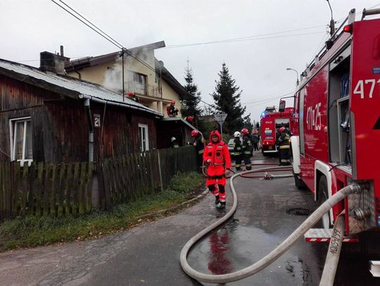JABŁONNA. Pożar drewnianego domu