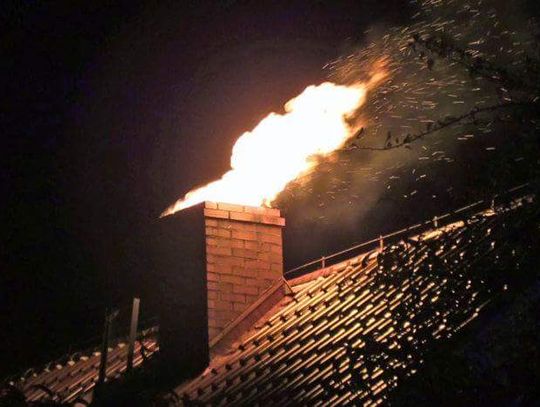 JABŁONNA. Pożar sadzy w kominie przyczyną interwencji