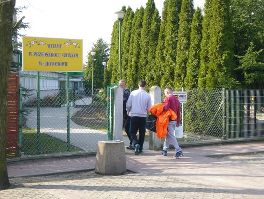 JABŁONNA. Przedszkolaki przeniesione