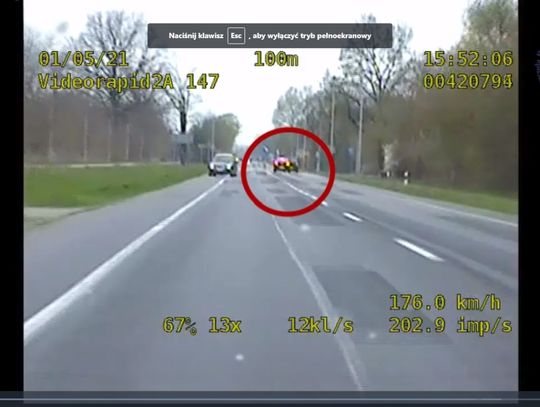 JABŁONNA. Uciekał z prędkości 200km/h, bo nie miał uprawnień