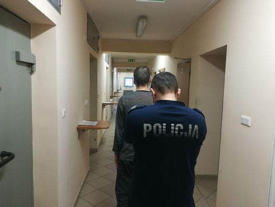 JABŁONNA. Ukradł sprzęt i ciuchy za 700 zł
