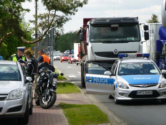 JABŁONNA. Zderzenie motocyklisty z ciężarówką