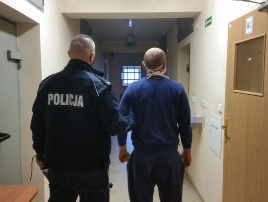 JABŁONNA. Znęcał się i nękał swoją byłą partnerkę
