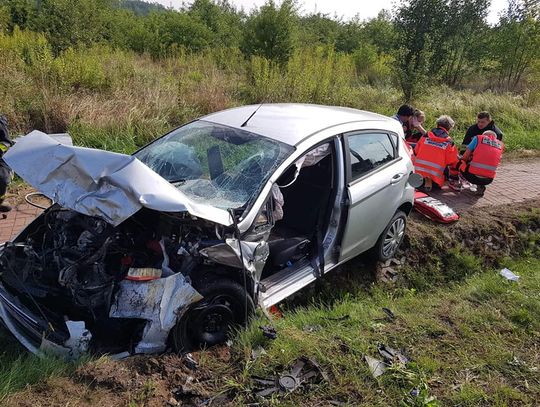 ŁAJSKI. Śmiertelny wypadek na Nowodworskiej. Jedna osoba nie żyje, a dwie trafiły do szpitala