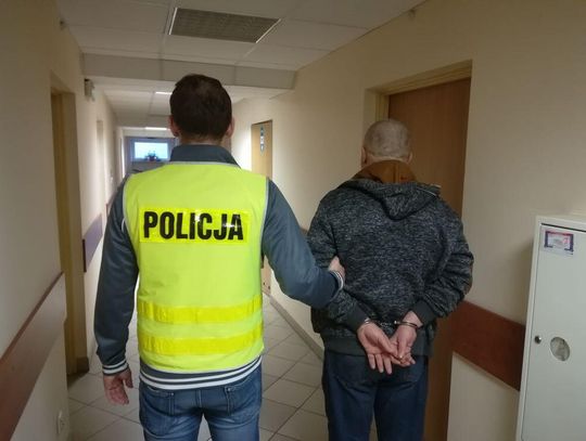 LEGIONOWO. 14 tys. sztuk nielegalnych papierosów ukryte w barze