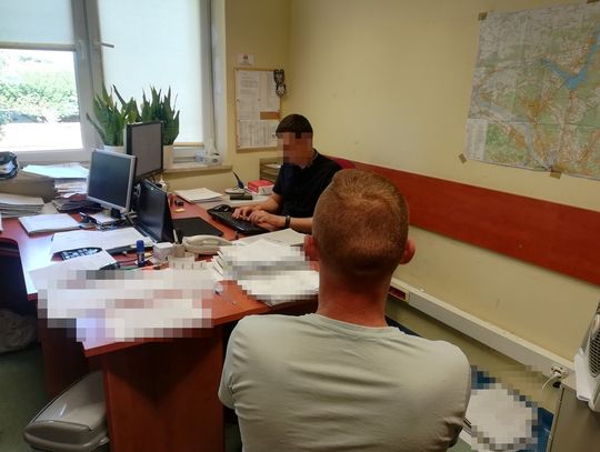 LEGIONOWO. 33-latek ukradł telefon komórkowy