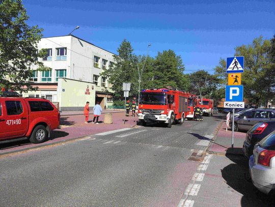 LEGIONOWO. Alarm bombowy w Konopnickiej i ZSO 2, matura opóźniona