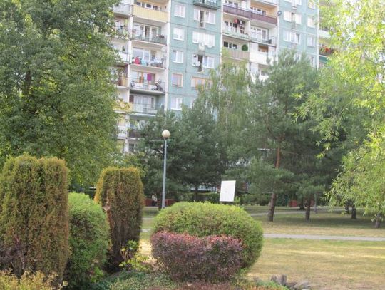 LEGIONOWO. Apartamentowiec vis a vis kościoła?