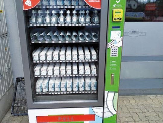 LEGIONOWO. Automaty z maseczkami i żelami na terenie miasta