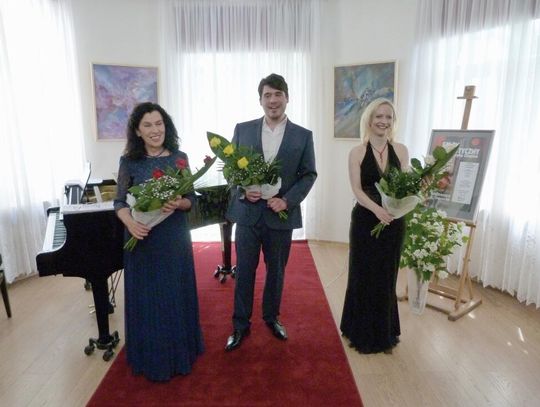LEGIONOWO. Barytonowe wokalizy