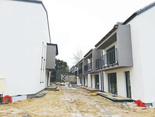 LEGIONOWO. Co i gdzie się buduje? Pozwolenia na kolejne SZEREGOWCE