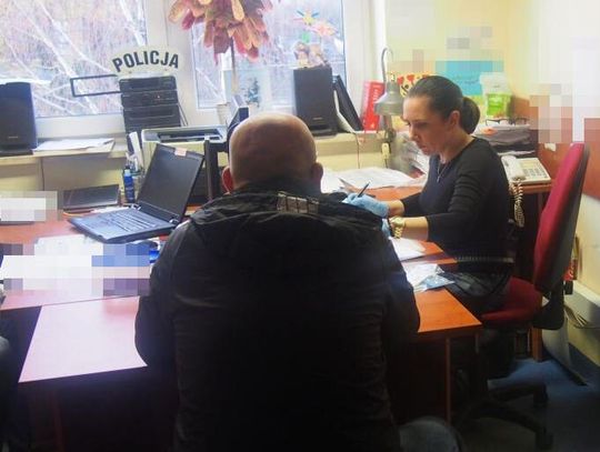 LEGIONOWO. Ćwierć kilograma amfetaminy w toalecie