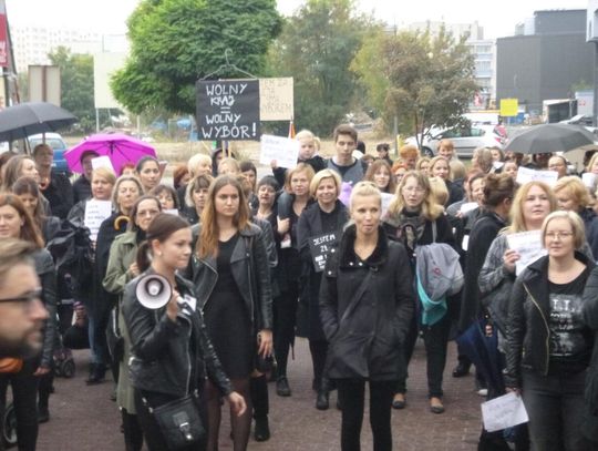 LEGIONOWO. "Czarny protest" legionowskich kobiet