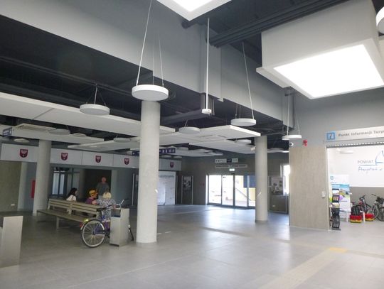 LEGIONOWO. Dworzec PKP, czyli wszystko postawione na głowie
