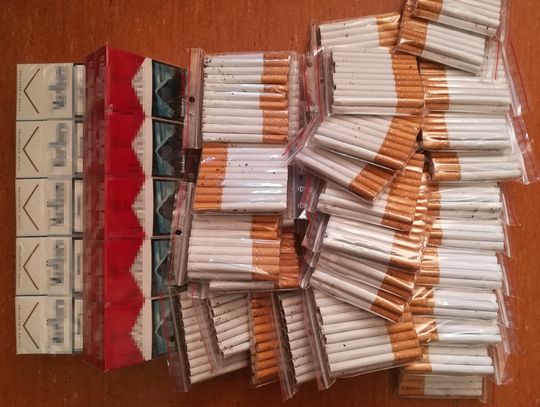 LEGIONOWO. Fajki spod lady dla zaufanych klientów