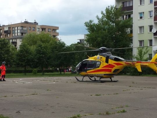 LEGIONOWO. Helikopter ratunkowy wylądował na Osiedlu Jagiellońska [Galeria]