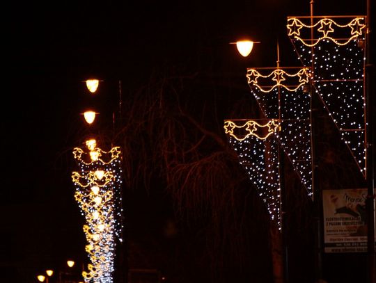 LEGIONOWO.  Iluminacje - dlaczego tu, a nie tam?