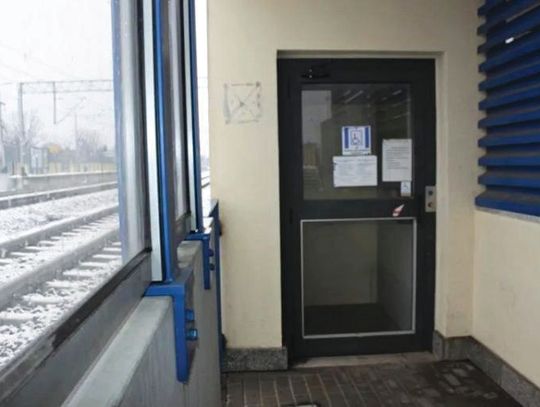 LEGIONOWO. Kolejarze zamontują 4 nowe windy na stacji kolejowej!
