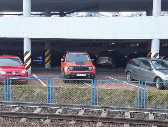 LEGIONOWO. „Miszcz” parkowania...