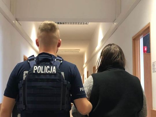 LEGIONOWO. Nielegalna fabryka zlikwidowana. 77 tys. papierosów przechwycone