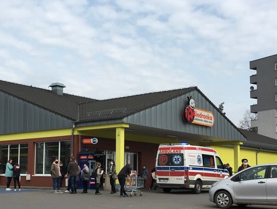 LEGIONOWO. Nieoficjalnie: śmierć w Biedronce na Sowińskiego