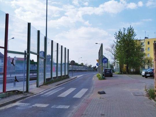 LEGIONOWO. NIEoznakowane przejście przy osiedlu Batorego