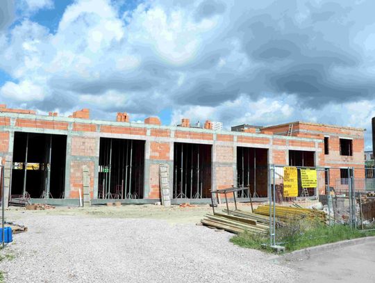 LEGIONOWO. Nowy garaż PWK na terenie punktu zlewnego