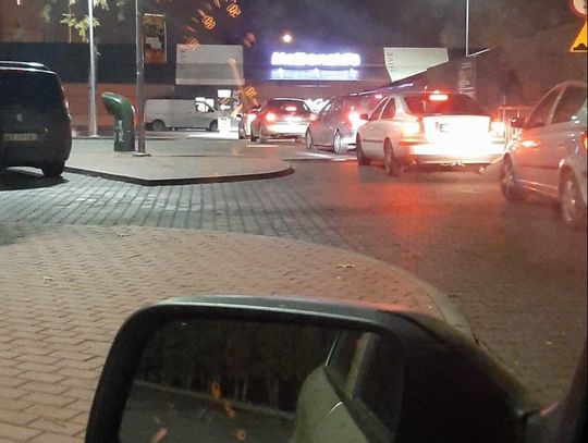 LEGIONOWO. Oblężenie McDonalda w Legionowie!
