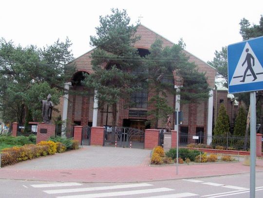 LEGIONOWO. Parafianie podzieleni?
