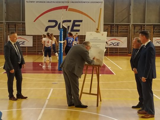 LEGIONOWO. Podpisano umowę sponsorską Legionovia - PGE!