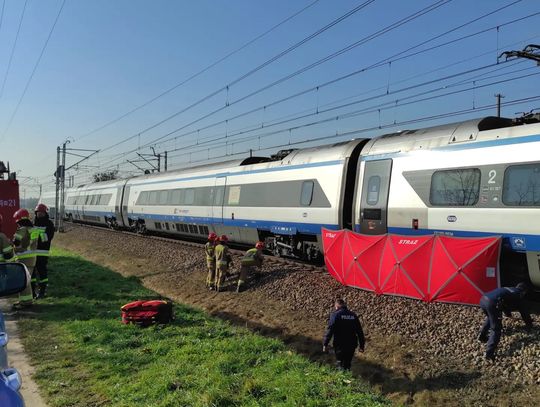 LEGIONOWO/POMIECHÓWEK. Pendolino potrąciło kobietę