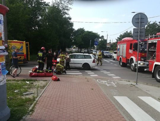 LEGIONOWO. Potrącenie rowerzystki przy komendzie Policji