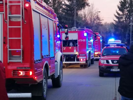 LEGIONOWO. Pożar warsztatu przy ul. Gdyńskiej i Spokojnej [GALERIA]