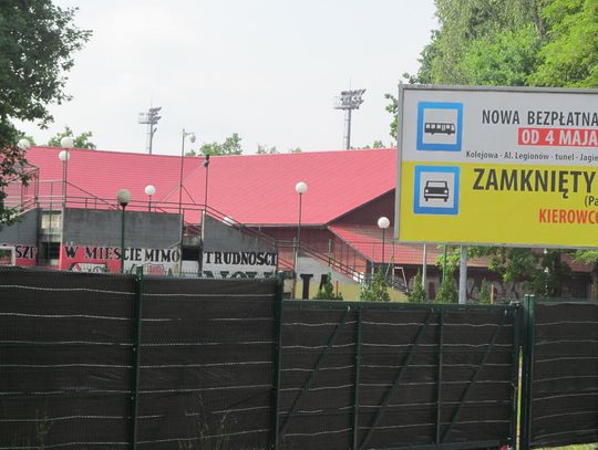Legionowo. Publiczno-prywatne milczenie