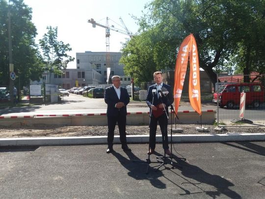 LEGIONOWO. "Robimy coś co jest niemożliwe dla poprzedników" - konferencja prasowa Ministrów Infrastruktury i Obrony Narodowej