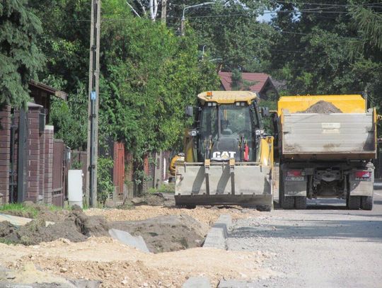 LEGIONOWO. Ścieżka zamiast chodników?