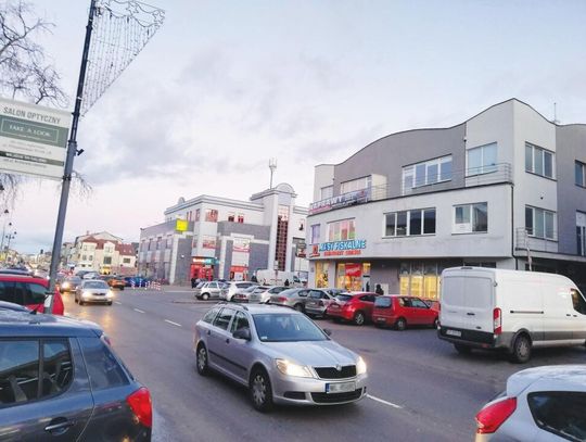 LEGIONOWO. Seria napadów rabunkowych. Niebezpiecznie w centrum miasta