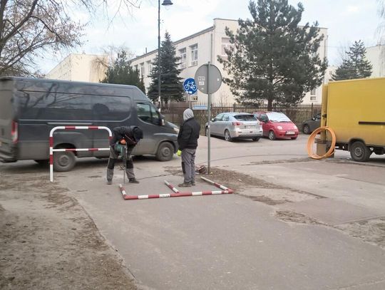 LEGIONOWO. Skrzyżowanie na środku osiedla